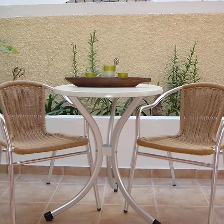 Petros * Fira (Santorini)