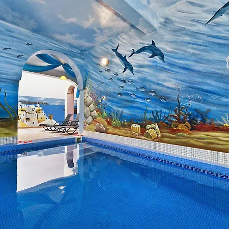 Petros Fira (Santorini)