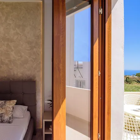 Apartment Petros Fira (Santorini)