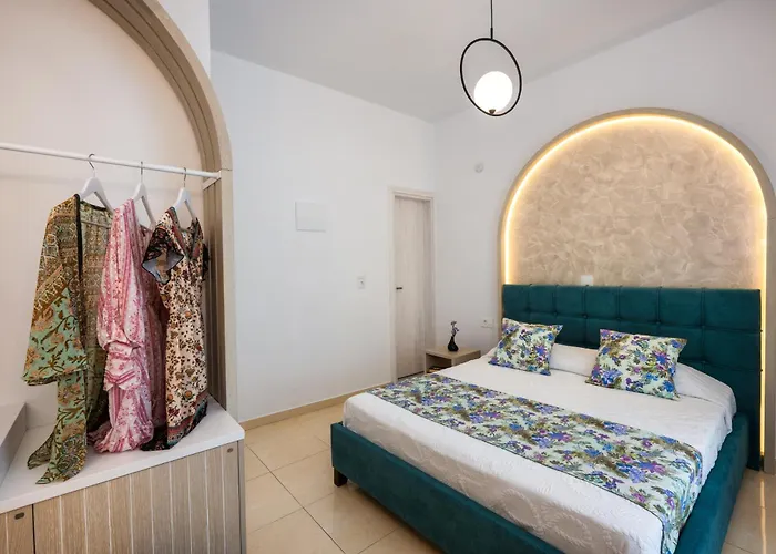 Apartment Petros Fira (Santorini)