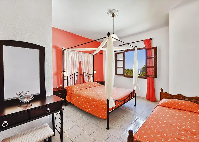 Petros Apartment Fira (Santorini)